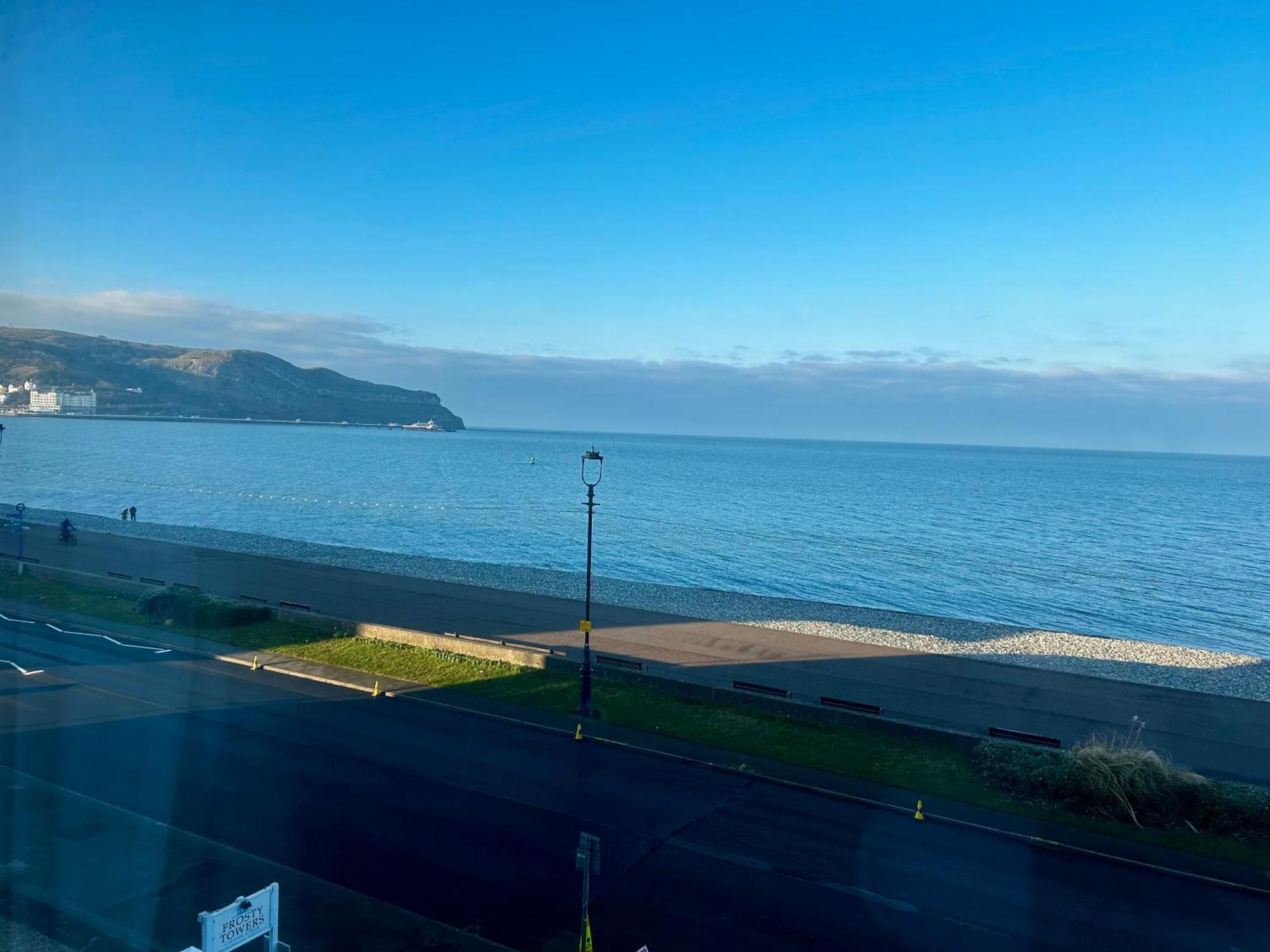 Hotel No5, Beachfront With Free Private Car Park 兰迪德诺 外观 照片