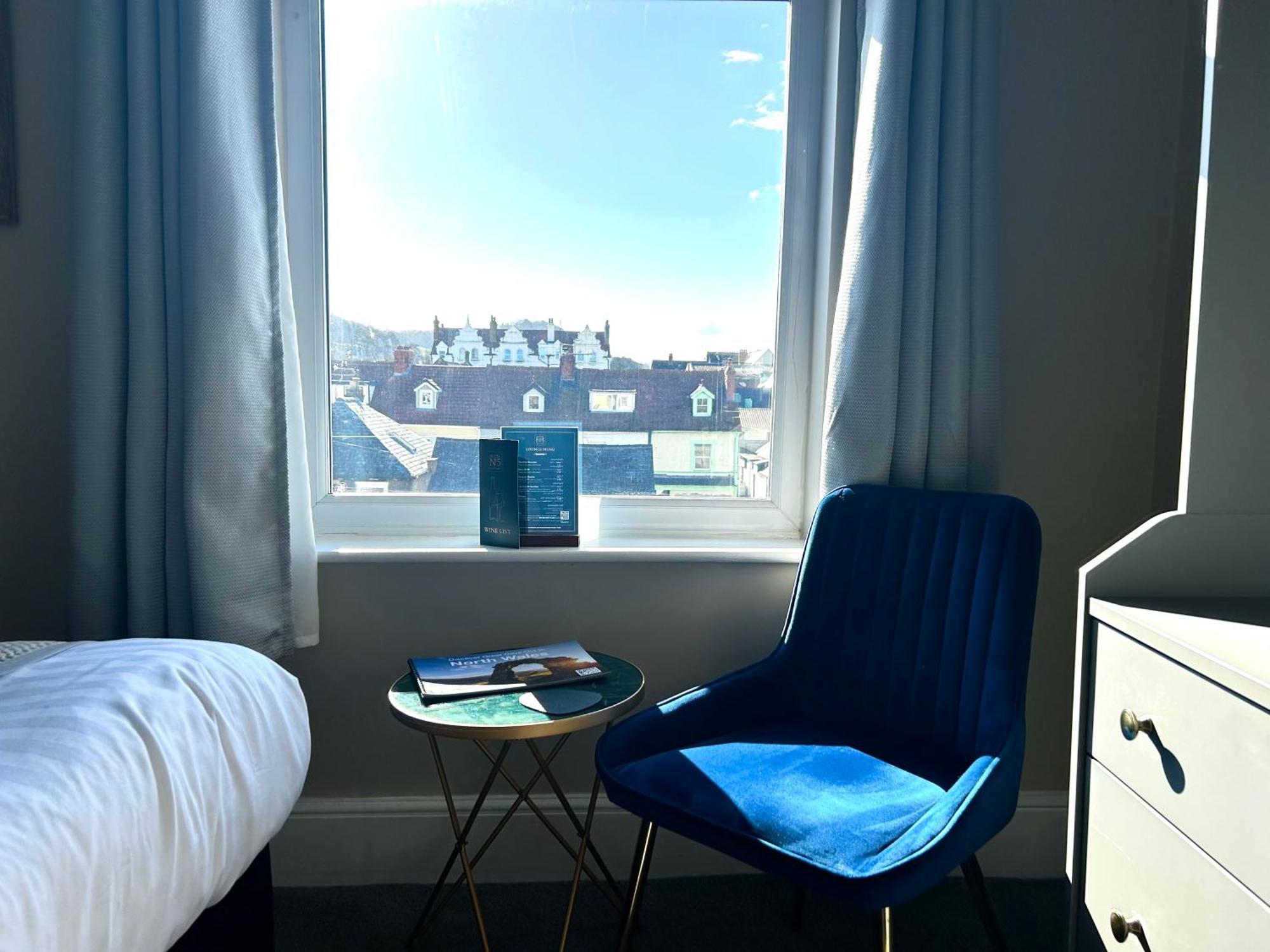 Hotel No5, Beachfront With Free Private Car Park 兰迪德诺 外观 照片
